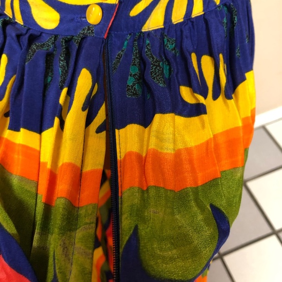 Dorothy Schoelen (Platinum Petites) Colorful A-Line Skirt with Bold Patterns! - Picture 7 of 11